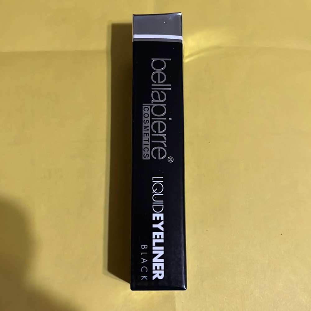 BellaPierre liquid eyeliner black